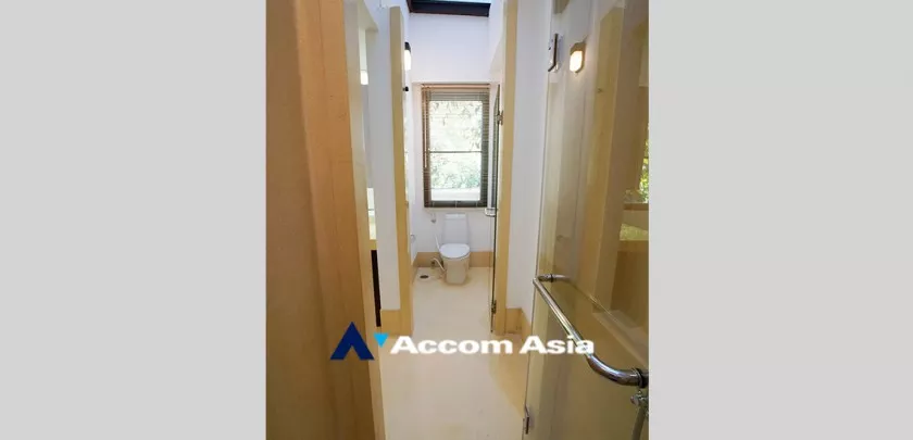 27  3 br House For Rent in Sukhumvit ,Bangkok BTS Phrom Phong at House in Compound 13001450