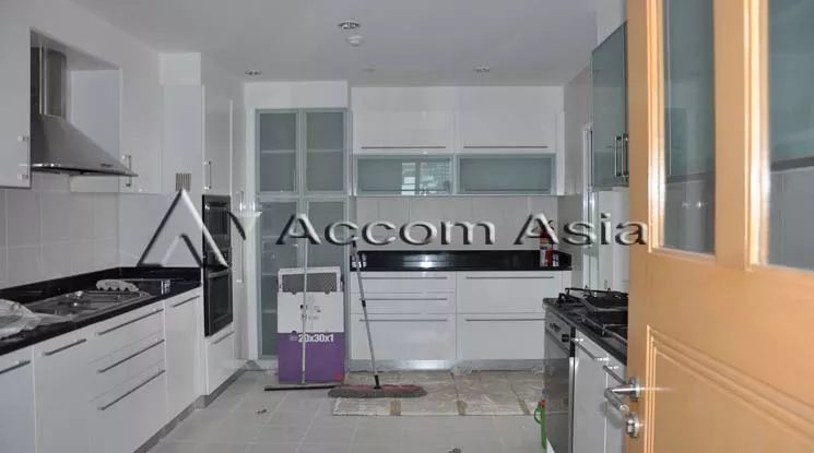 6  4 br Apartment For Rent in Sukhumvit ,Bangkok BTS Phrom Phong at High-quality facility 13001492