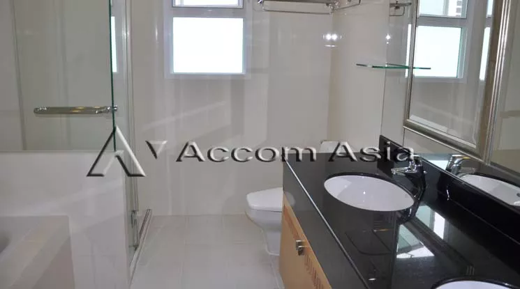 9  4 br Apartment For Rent in Sukhumvit ,Bangkok BTS Phrom Phong at Apartment with Top Facilities, Close to Emshere 13001492