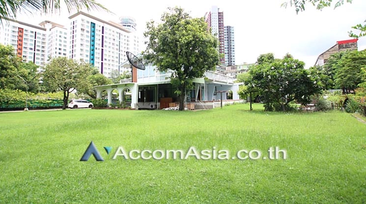 unitHome Office |  4 Bedrooms  House For Rent in Sukhumvit, Bangkok  near BTS Phra khanong (13001504)