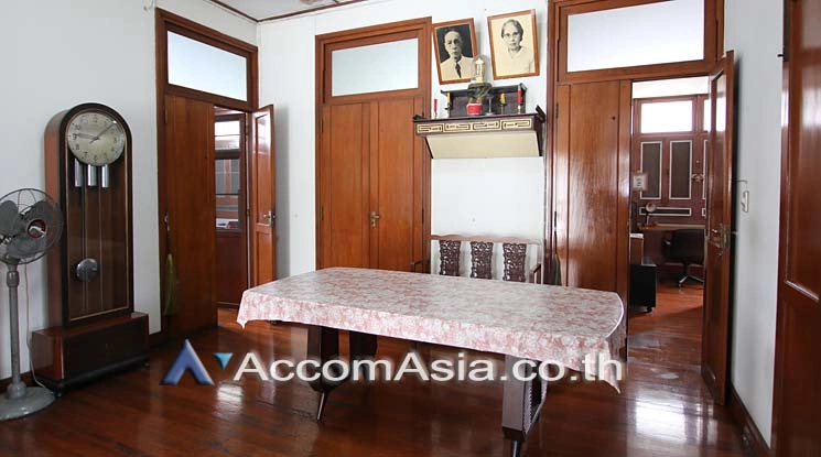 7  4 br House For Rent in Sukhumvit ,Bangkok BTS Phra khanong 13001504