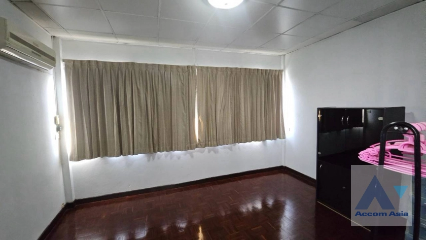 10  2 br House For Rent in Ploenchit ,Bangkok  13001517