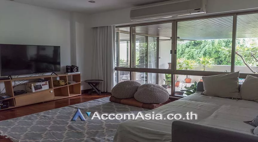 unitHuge Terrace, Pet friendly |  3 Bedrooms  Apartment For Rent in Sukhumvit, Bangkok  near BTS Phrom Phong (10220)