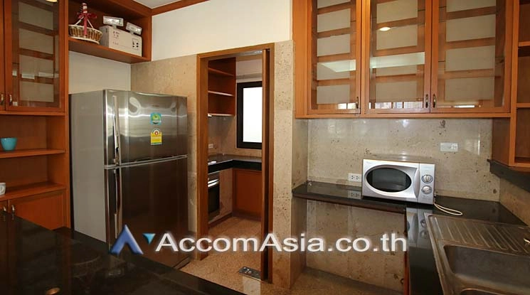 4  3 br Apartment For Rent in Sathorn ,Bangkok BTS Chong Nonsi at Cozy Low-rise Apartment in Sathorn, Walk to BTS 6 mins. 13001586
