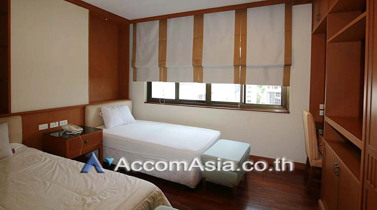 6  3 br Apartment For Rent in Sathorn ,Bangkok BTS Chong Nonsi at Cozy Low-rise Apartment in Sathorn, Walk to BTS 6 mins. 13001586