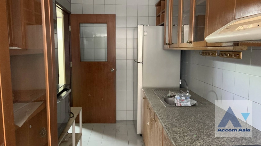 unit 3 Bedrooms  Condominium For Rent in Sukhumvit, Bangkok  near BTS Thong Lo (13001626)