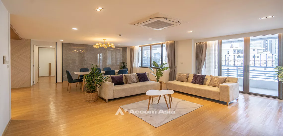  Acadamia Grand Tower Condominium  3 Bedroom for Rent BTS Phrom Phong in Sukhumvit Bangkok