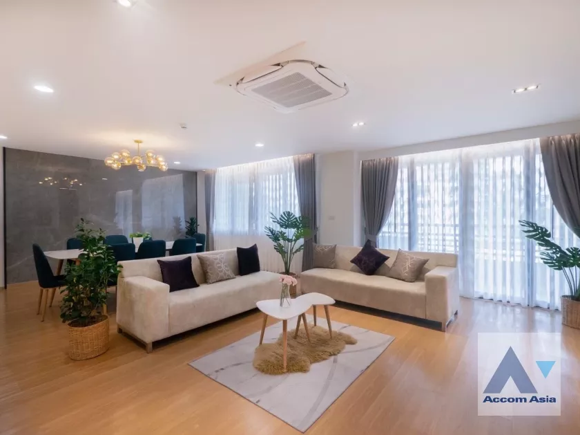  1  3 br Condominium For Rent in Sukhumvit ,Bangkok BTS Phrom Phong at Acadamia Grand Tower 13001640