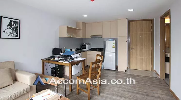  1 Bedroom  Apartment For Rent in Sukhumvit, Bangkok  near BTS Thong Lo (13001655)