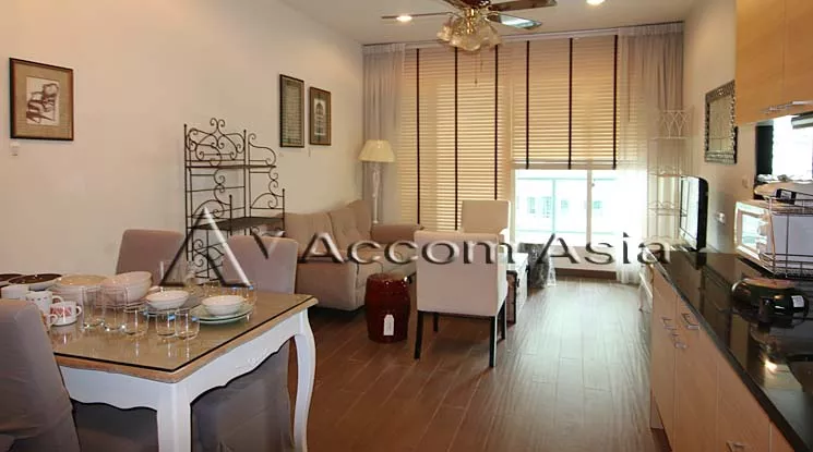 unit 2 Bedrooms  Condominium For Rent in Ploenchit, Bangkok  near BTS Chitlom (13001656)