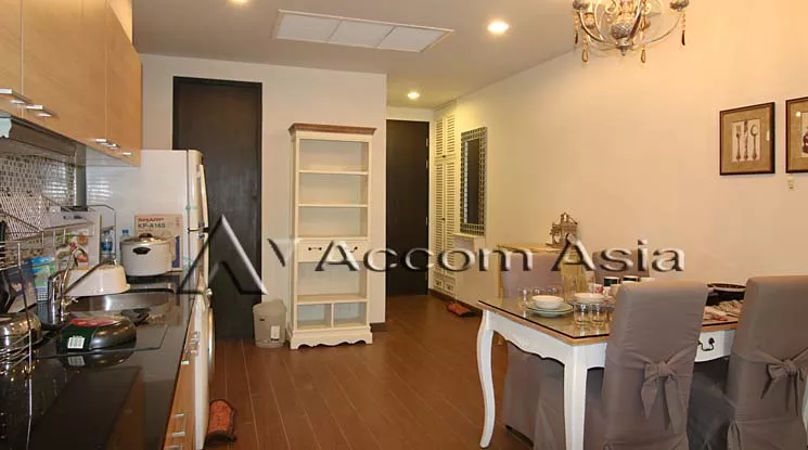 unit 2 Bedrooms  Condominium For Rent in Ploenchit, Bangkok  near BTS Chitlom (13001656)