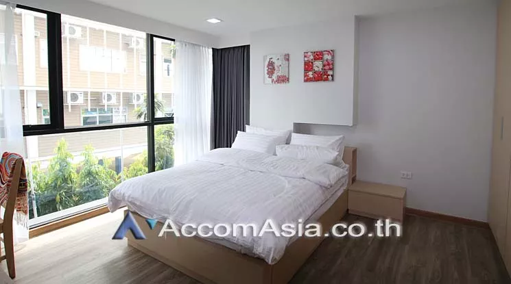  2 Bedrooms  Apartment For Rent in Sukhumvit, Bangkok  near BTS Thong Lo (13001657)