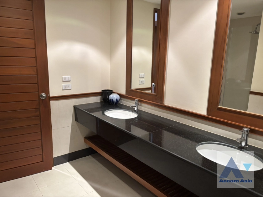 9  3 br Apartment for rent and sale in Sathorn ,Bangkok BTS Chong Nonsi at Quality Of Living 13001663