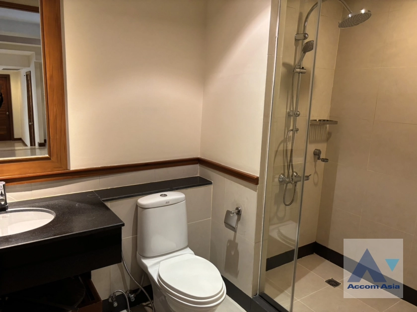 11  3 br Apartment for rent and sale in Sathorn ,Bangkok BTS Chong Nonsi at Quality Of Living 13001663