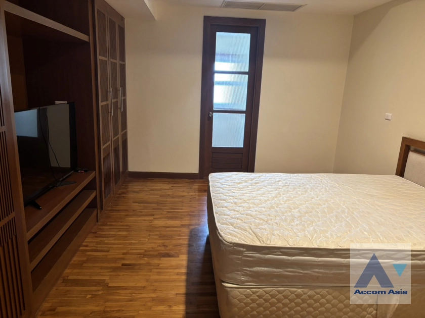 7  3 br Apartment for rent and sale in Sathorn ,Bangkok BTS Chong Nonsi at Quality Of Living 13001663