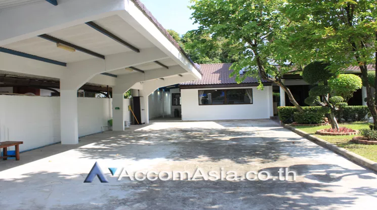  1  4 br House For Rent in Pattanakarn ,Bangkok BTS On Nut at Panya Pattanakarn Village 13001706