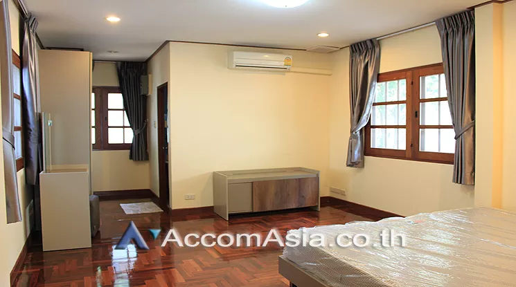 15  4 br House For Rent in Pattanakarn ,Bangkok BTS On Nut at Panya Pattanakarn Village 13001706