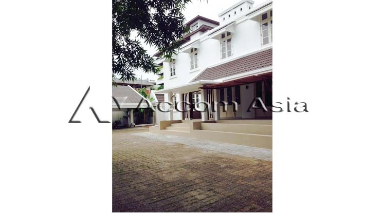 13  5 br House For Rent in Sathorn ,Bangkok MRT Lumphini 13001750