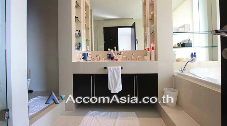 11  3 br Condominium For Rent in Ploenchit ,Bangkok BTS Chitlom at The Park Chidlom 13001752