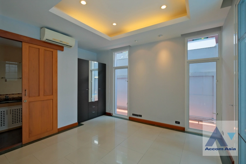 13  5 br House For Rent in sukhumvit ,Bangkok BTS Phrom Phong 13001780