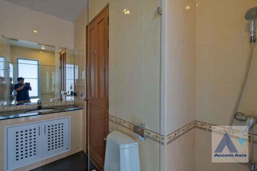 24  5 br House for rent and sale in Sukhumvit ,Bangkok BTS Phrom Phong 13001780