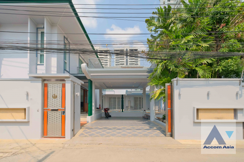 32  5 br House for rent and sale in Sukhumvit ,Bangkok BTS Phrom Phong 13001780