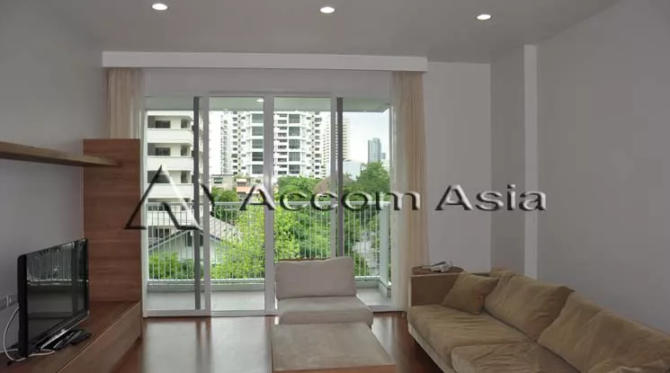  3 Bedrooms  Apartment For Rent in Sukhumvit, Bangkok  near BTS Thong Lo (13001822)
