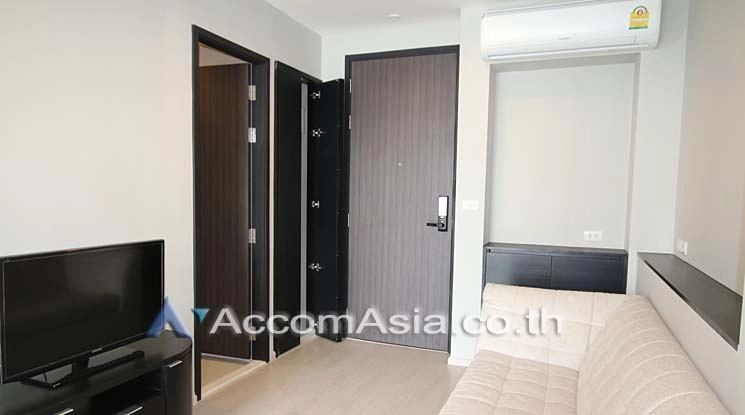 unitRhythm Sukhumvit 44-1 Condominium