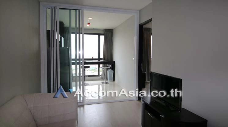 unitRhythm Sukhumvit 44-1 Condominium