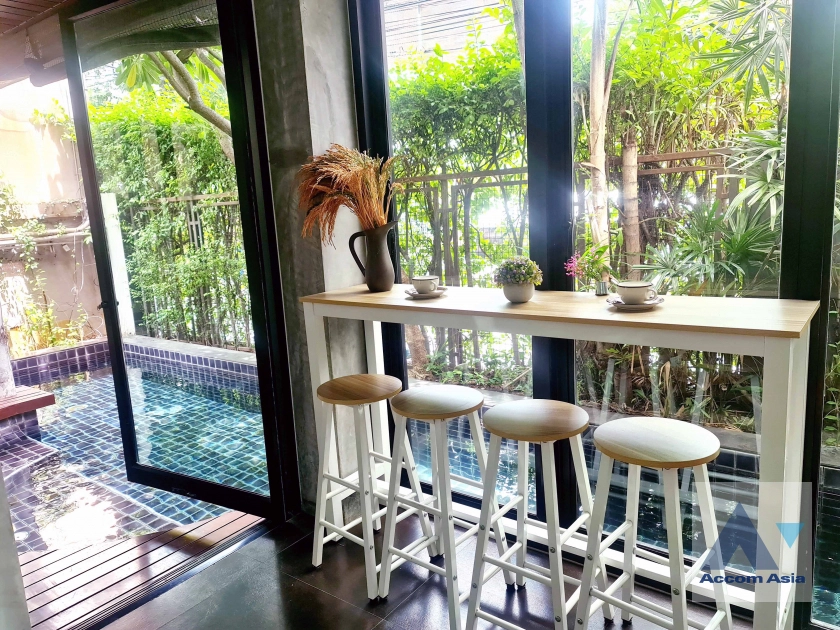 8  3 br House for rent and sale in Sukhumvit ,Bangkok BTS Thong Lo 13001853