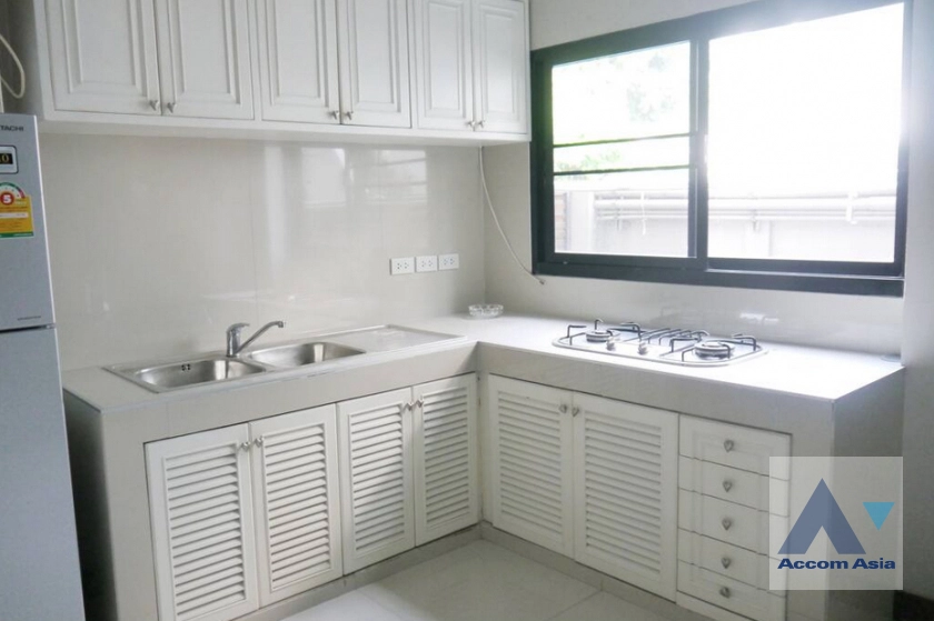 4  3 br House for rent and sale in Sukhumvit ,Bangkok BTS Thong Lo 13001853