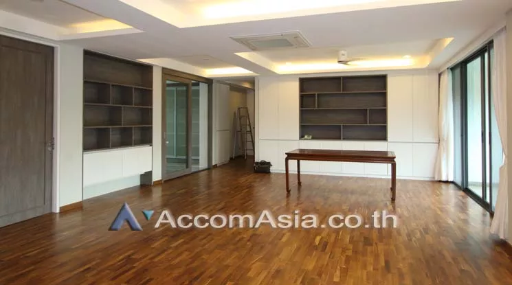 unitPet friendly |  4 Bedrooms  Apartment For Rent & Sale in Sathorn, Bangkok  near BTS Chong Nonsi (13001854)