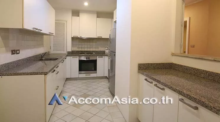 unit 2 Bedrooms  Apartment For Rent in Sukhumvit, Bangkok  near BTS Phrom Phong (13001856)