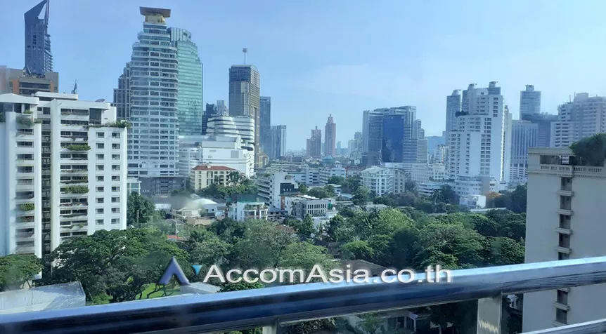  1  3 br Apartment For Rent in Sukhumvit ,Bangkok BTS Phrom Phong at High-Rise Serviced Apartment Near The Em District 13001858