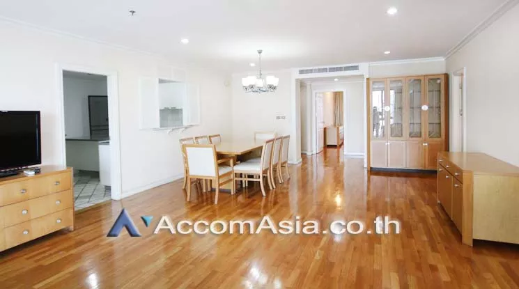  High-Rise Serviced Apartment Near The Em District Apartment  3 Bedroom for Rent BTS Phrom Phong in Sukhumvit Bangkok
