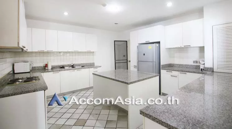 4  3 br Apartment For Rent in Sukhumvit ,Bangkok BTS Phrom Phong at High-Rise Serviced Apartment Near The Em District 13001860