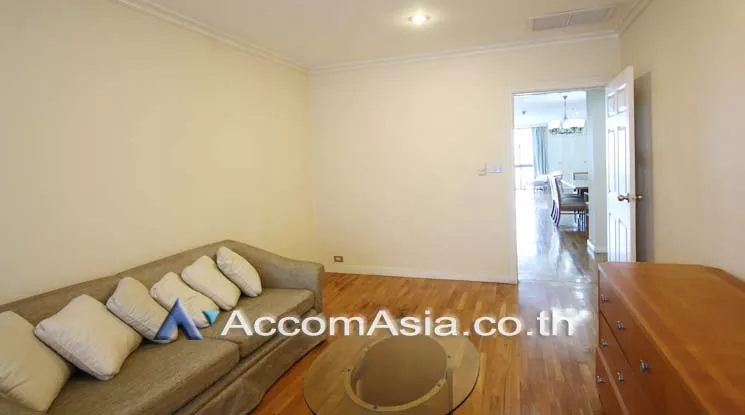 6  3 br Apartment For Rent in Sukhumvit ,Bangkok BTS Phrom Phong at High-Rise Serviced Apartment Near The Em District 13001860