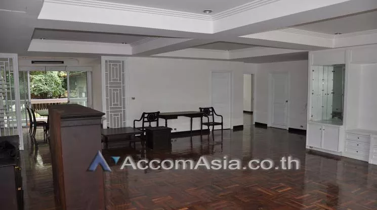 unit 3 Bedrooms  Apartment For Rent in Sukhumvit, Bangkok  near BTS Nana - BTS Asok (13001862)