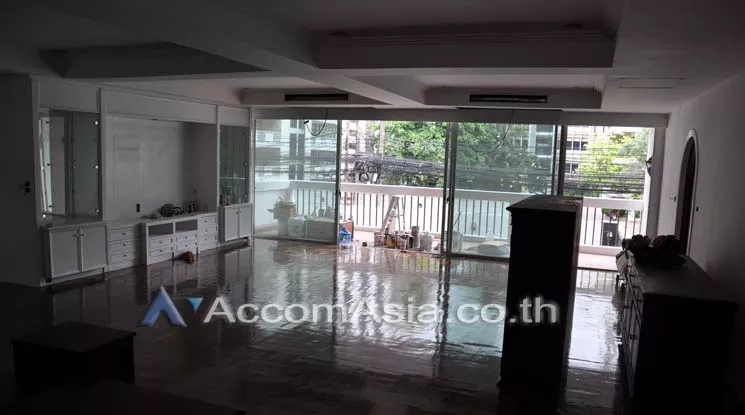 unit 3 Bedrooms  Apartment For Rent in Sukhumvit, Bangkok  near BTS Nana - BTS Asok (13001862)