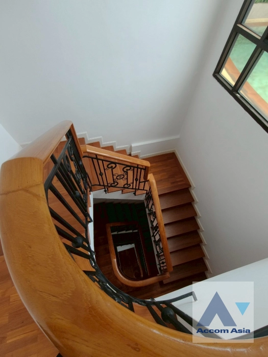 34  4 br Condominium For Rent in Ploenchit ,Bangkok BTS Chitlom at Baan Na Varang 20907