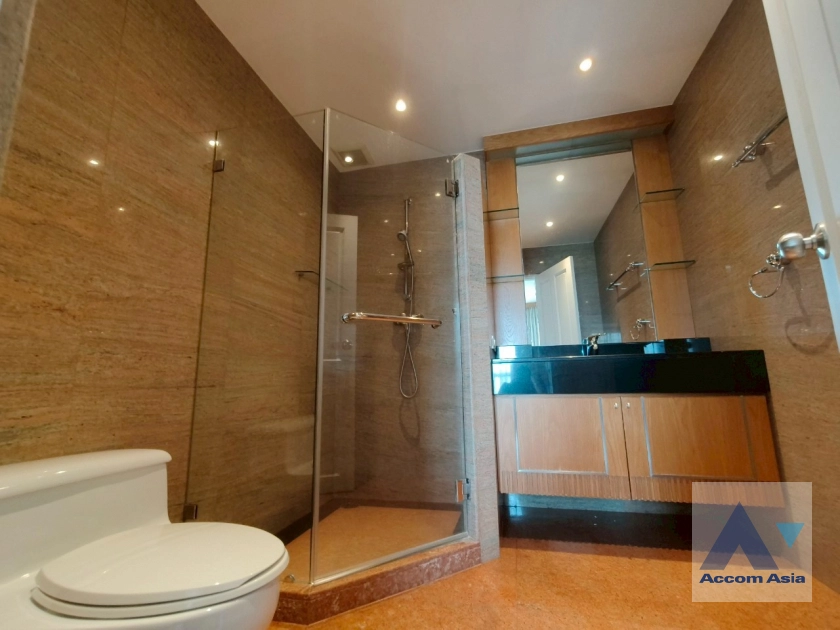 28  4 br Condominium For Rent in Ploenchit ,Bangkok BTS Chitlom at Baan Na Varang 20907