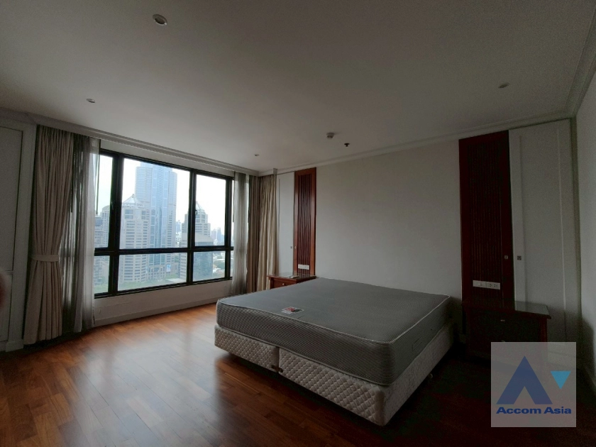 33  4 br Condominium For Rent in Ploenchit ,Bangkok BTS Chitlom at Baan Na Varang 20907