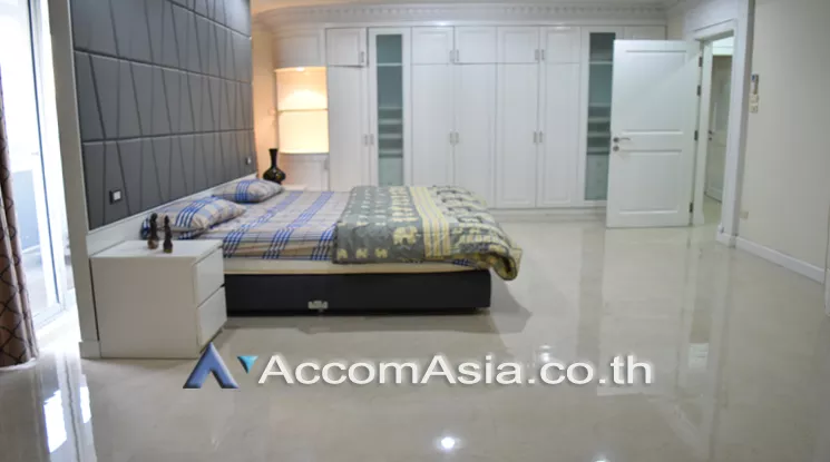 12  3 br Condominium For Rent in Charoennakorn ,Bangkok BTS Krung Thon Buri at Saichol Mansion 13001908
