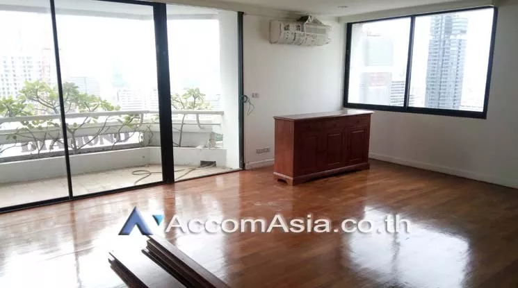  1  5 br Apartment For Rent in Silom ,Bangkok BTS Chong Nonsi at Simply Life 10235