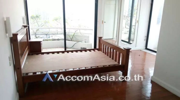 5  5 br Apartment For Rent in Silom ,Bangkok BTS Chong Nonsi at Simply Life 10235