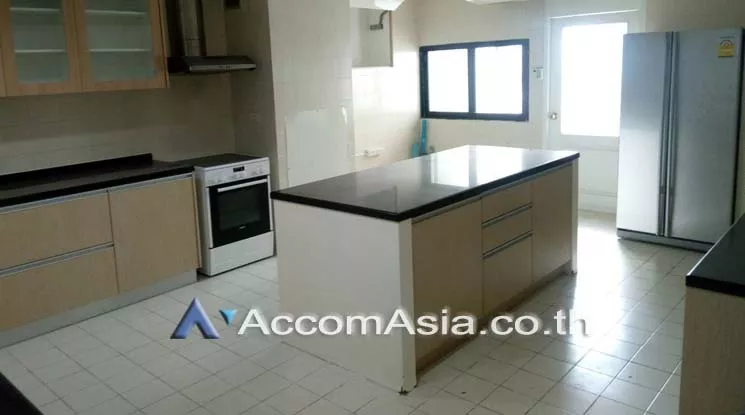 6  5 br Apartment For Rent in Silom ,Bangkok BTS Chong Nonsi at Simply Life 10235