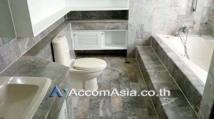 9  5 br Apartment For Rent in Silom ,Bangkok BTS Chong Nonsi at Simply Life 10235