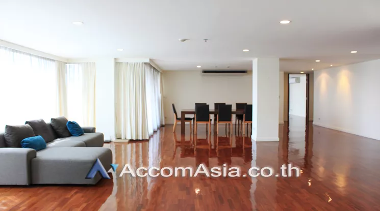 Pet friendly |  High-end Low Rise  Apartment  4 Bedroom for Rent BTS Surasak in Silom Bangkok