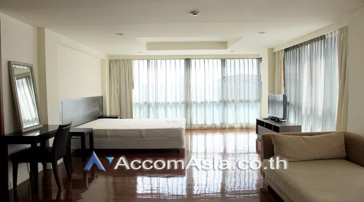 4  4 br Apartment For Rent in Silom ,Bangkok BTS Surasak at High-end Low Rise  13001922