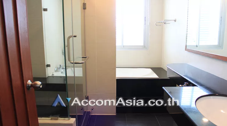 7  4 br Apartment For Rent in Silom ,Bangkok BTS Surasak at High-end Low Rise  13001922